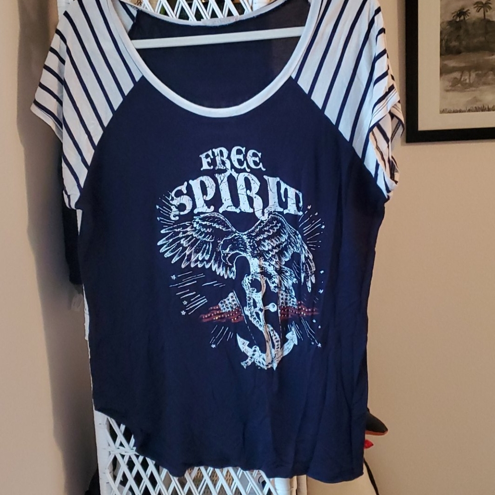 Short sleeve top